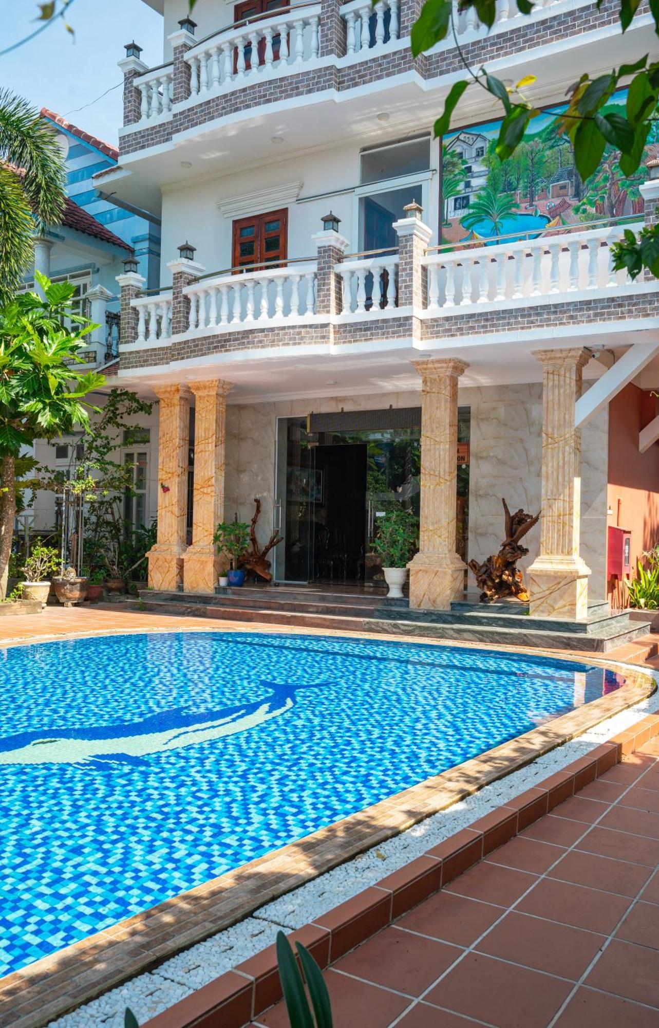 Duy Ngoc Apartment *